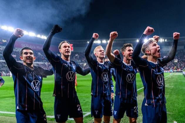 250130 Hugo Bolin of Malmö FF celebrates after scoring the 1-2 goal during the UEFA Europa League football match between Slavia Prag and Malmö FF on January 30, 2025 in Prague. Photo: Mathilda Ahlberg BILDBYRAN kod MA MA0779 fotboll football soccer fotball uefa europa league europa league slavia prag malmö ff bbeng jubel Copyright: MATHILDAxAHLBERG BB250130MA105