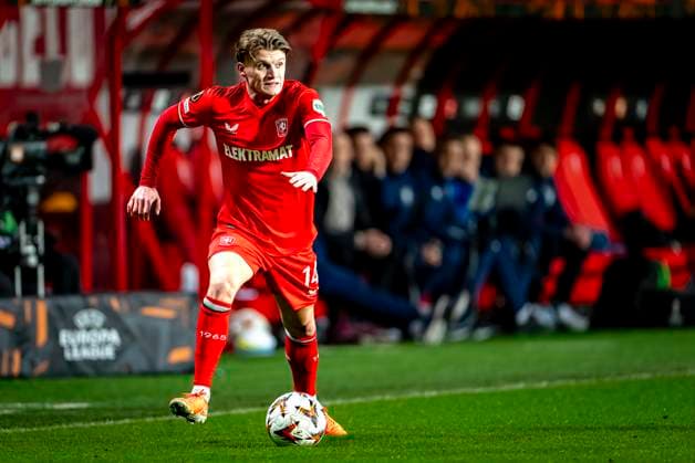 FC Twente midfielder Sem Steijn during the match Twente - Besiktas at the Grolsch Veste for the UEFA Europa League - League phase - Matchday 8 season 2024-2025 in ENSCHEDE, Netherlands on 30 january 2025, (photo by Marcel van Dorst EYE4images Defodi-746_212235