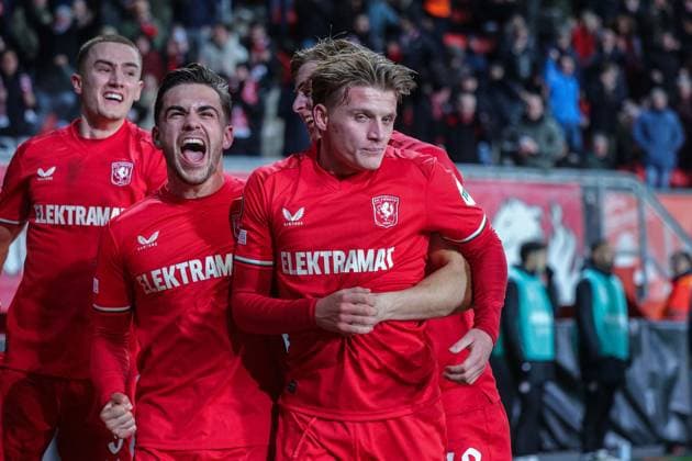 Fußball UEFA Europa League 8. Spieltag FC Twente Enschede - Besiktas JK am 30.01.2025 in der Arena De Grolsch Veste in Enschede Torjubel zum 1:0 durch Daan Rots ( Enschede )