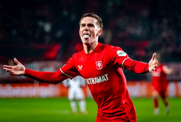 FC Twente forward Daan Rots scores the 1-0 and celebrating the goal during the match Twente - Besiktas at the Grolsch Veste for the UEFA Europa League - League phase - Matchday 8 season 2024-2025 in ENSCHEDE, Netherlands on 30 january 2025, (photo by Marcel van Dorst EYE4images Defodi-746_212252