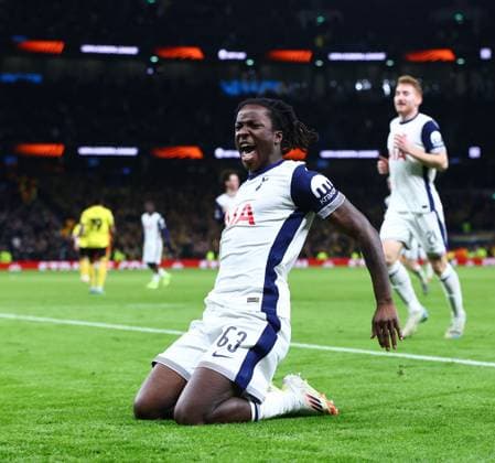 Oyindsmola Ajayi of Tottenham Hotspur celebrates scoring his sides second goal Tottenham Hotspur v Elfsborg, UEFA Europa League, Group Stage, Football, Tottenham Hotspur Stadium, London, UK - 30 Jan 2025 EDITORIAL USE ONLY No use with unauthorised audio, video, data, fixture lists, club league logos or live services. Online in-match use limited to 120 images, no video emulation. No use in betting, games or single club league player publications. Copyright: xShutterstockx 15123155ay