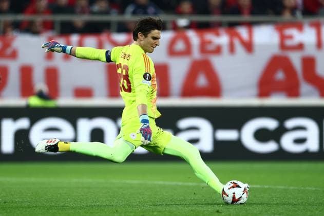 Kostas Tzolakis goalkeeper of Olympiacos in action during the UEFA Europa League league phase matchdgy 8 soccer match between Olympiacos and Qarabag FK held at Stadium Georgios Karaiskakis in Piraeus, Greece, 30 January 2025. IMAGO ONE INCH PRODUCTIONS PIRAEUS Greece Copyright: xOnexInchxProductionsx 6449679