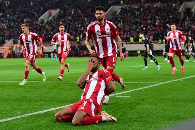 Ayoub El Kaabi of Olympiacos celebrates after scoring during the UEFA Europa League league phase matchdgy 8 soccer match between Olympiacos and Qarabag FK held at Stadium Georgios Karaiskakis in Piraeus, Greece, 30 January 2025. IMAGO ONE INCH PRODUCTIONS PIRAEUS Greece Copyright: xOnexInchxProductionsx 6449883