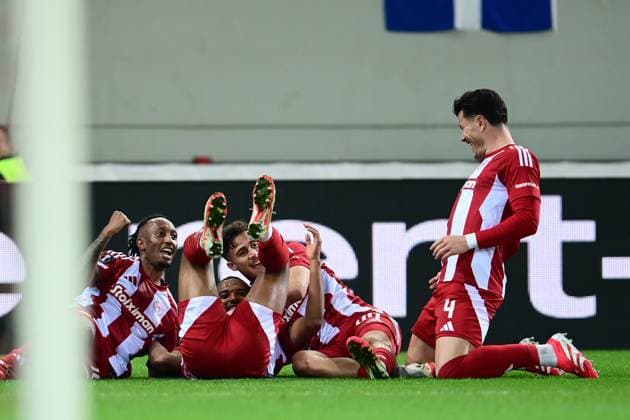 Sport Themen der Woche KW05 Sport Bilder des Tages Ayoub El Kaabi of Olympiacos celebrates after scoring during the UEFA Europa League league phase matchdgy 8 soccer match between Olympiacos and Qarabag FK held at Stadium Georgios Karaiskakis in Piraeus, Greece, 30 January 2025. IMAGO ONE INCH PRODUCTIONS PIRAEUS Greece Copyright: xOnexInchxProductionsx 6449854