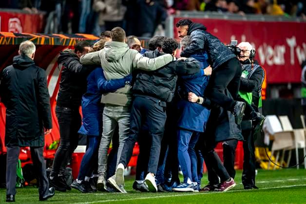 FC Twente celebrating the victory after the game during the match Twente - Besiktas at the Grolsch Veste for the UEFA Europa League - League phase - Matchday 8 season 2024-2025 in ENSCHEDE, Netherlands on 30 january 2025, (photo by Marcel van Dorst EYE4images Defodi-746_212265