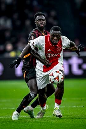 Galatasaray defender Davidson Sanchez, AFC Ajax Amsterdam forwarder Brian Brobbey, during the match Ajax - Galatasaray at the Johan Cruijff ArenA for the UEFA Europa League - League phase - Matchday 8 season 2024-2025 in AMSTERDAM, Netherlands on 30 januari 2025, (photo by Stefan Koops EYE4images DeFodi Images) Defodi-746_212389