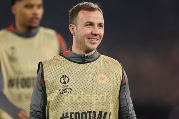 Sport Bilder des Tages 30.01.2025, Fussball UEFA Europa League, AS Roma - Eintracht Frankfurt, emonline, emspor, v.l., Mario Götze (Eintracht Frankfurt) DFL DFB REGULATIONS PROHIBIT ANY USE OF PHOTOGRAPHS AS IMAGE SEQUENCES AND OR QUASI-VIDEO. xdcx Copyright: HMBxMedia Claus