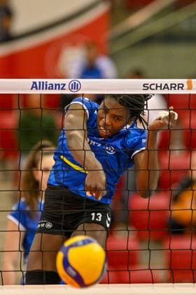 DVL Allianz MTV Stuttgart - Dresdner SC 30.01.2025 DVL, Volleyball, 1. Bundesliga, Damen, Saison 2024 25, Allianz MTV Stuttgart (in Blau), gegen Dresdner SC (in Weiß-Rot), Krystal Rivers, Copyright: xBEAUTIFULxSPORTS TomxBlochx