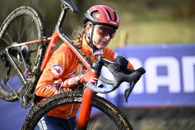 Dutch Denise Betsema pictured during a track reconnaissance ahead of the UCI cyclocross World Championship, WM, Weltmeisterschaft in Lievin, France, Friday 31 January 2025. The world championships are taking place from 31 January until 02 February. JASPERxJACOBS  x111504273x