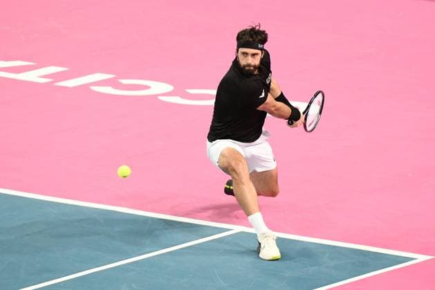 TENNIS : Open Sud de France ATP, Tennis Herren 250 - 31 01 2025 MONTPELLIER, FRANCE - 31 JANVIER : Q Nikoloz BASILASHVILI (GEO) lors des quarts de finale du tournoi Open Sud de France ATP 250 contre 1 Andrey RUBLEV a Montpellier le 31 janvier 2025. France  Copyright: xValentinaxClaretx
