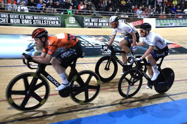 DEU, Sixdays Weekend 2025, 31.01.2025, Velodrom, Berlin, DEU, Sixdays Weekend 2025, im Bild Roger Kluge GER und Theo Reinhardt GER, Philip Heijnen NED Foto: Juergen Engler nordphoto GmbH