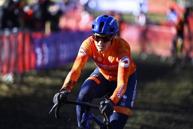 Dutch Lucinda Brand pictured during a training session at the UCI Cyclocross World Championships, in Lievin, France, Saturday 01 February 2025. The world championships are taking place from 31 January until 02 February. JASPERxJACOBS  x111567021x