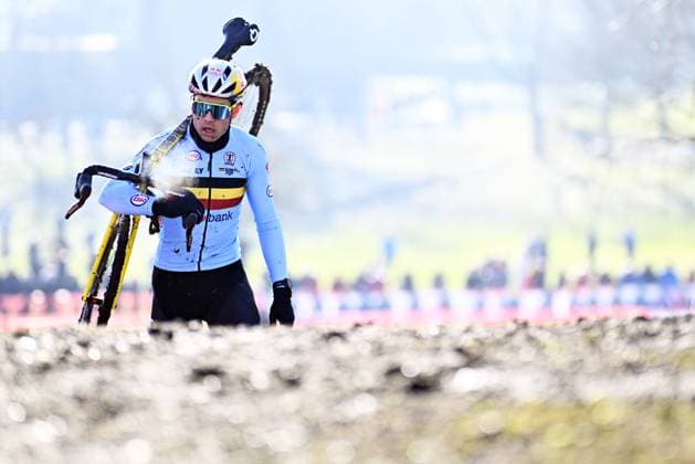 Belgian Wout van Aert pictured during a training session at the UCI Cyclocross World Championships, in Lievin, France, Saturday 01 February 2025. The world championships are taking place from 31 January until 02 February. JASPERxJACOBS  x111568074x