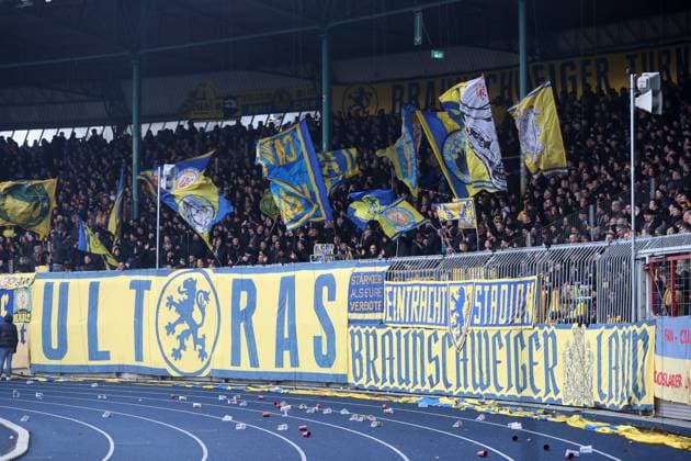 Braunschweig vs. Köln, 2. BL Braunschweig, 01.02.2025, FUßBALL - Eintracht Braunschweig vs. 1. FC Köln, 2. BL, Saison 2024 25. Eintracht Braunschweig Fankurve Braunschweig