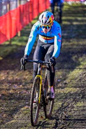 2025 UCI Cyclo-Cross WC - Media activities 01 02 2025 LIEVIN, FRANCE - FEBRUARY 01 : Van Aert Wout (BEL) on training during the official training session on the track of the 2025 UCI Cyclo-Cross World Championships on February 01, 2025 in Lievin, France, 01 02 2025 Lievin France  Copyright: xNicoxVereeckenx