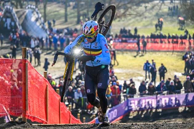 2025 UCI Cyclo-Cross WC - Media activities 01 02 2025 LIEVIN, FRANCE - FEBRUARY 01 : Van Aert Wout (BEL) on training during the official training session on the track of the 2025 UCI Cyclo-Cross World Championships on February 01, 2025 in Lievin, France, 01 02 2025 Lievin France  Copyright: xNicoxVereeckenx