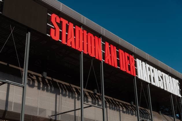 01.02.2025, Frauen, Fussball, 1.BL, Saison 2024 2025, SGS Essen vs. 1. FC Koeln Stadion an der Hafenstraße, Schriftzug am Stadion Essen Stadion an der Hafenstrasse NRW Deutschland