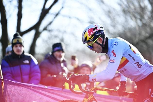 Belgian Wout van Aert pictured during a training session at the UCI Cyclocross World Championships, in Lievin, France, Saturday 01 February 2025. The world championships are taking place from 31 January until 02 February. JASPERxJACOBS  x111568895x