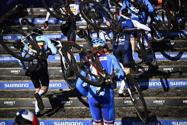 Riders pictured during the men U23 race, at the UCI Cyclocross World Championships, in Lievin, France, Saturday 01 February 2025. The world championships are taking place from 31 January until 02 February. JASPERxJACOBS  x111568987x