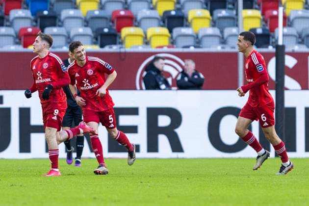 2. Fussball-Bundesliga: Fortuna Düsseldorf - SSV Ulm 1846 Fussball, 01.02.2024 Jubel nach dem Tor zum 1:0 durch Isak Bergmann Johannesson (Fortuna Düsseldorf, 8). 2. Fussball-Bundesliga, Fortuna Düsseldorf - SSV Ulm 1846 Fussball, 20. Spieltag, am 01.02.2024, Merkur Spiel-Arena, Düsseldorf DFL regulations prohibit any use of photographs as image sequences and or quasi-video