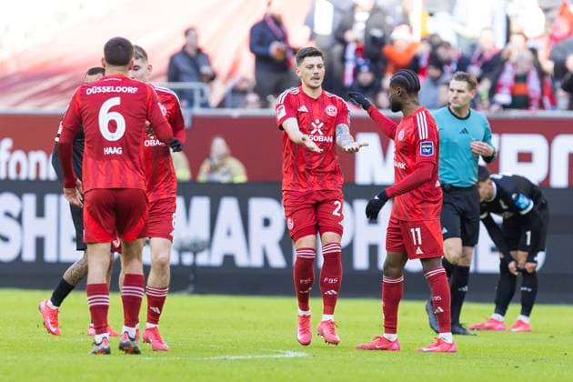 2. Fussball-Bundesliga: Fortuna Düsseldorf - SSV Ulm 1846 Fussball, 01.02.2024 Jubel nach dem Tor zum 2:1 durch Dawid Kownacki (Fortuna Düsseldorf, 24). 2. Fussball-Bundesliga, Fortuna Düsseldorf - SSV Ulm 1846 Fussball, 20. Spieltag, am 01.02.2024, Merkur Spiel-Arena, Düsseldorf DFL regulations prohibit any use of photographs as image sequences and or quasi-video