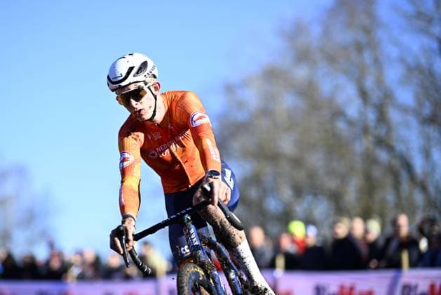 Dutch Tibor Del Grosso pictured in action during the men U23 race, at the UCI Cyclocross World Championships, in Lievin, France, Saturday 01 February 2025. The world championships are taking place from 31 January until 02 February. JASPERxJACOBS  x111570016x
