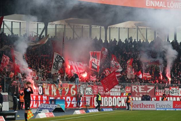 Braunschweig vs. Köln, 2. BL Braunschweig, 01.02.2025, FUßBALL - Eintracht Braunschweig vs. 1. FC Köln, 2. BL, Saison 2024 25. FC Köln Fanblock Braunschweig