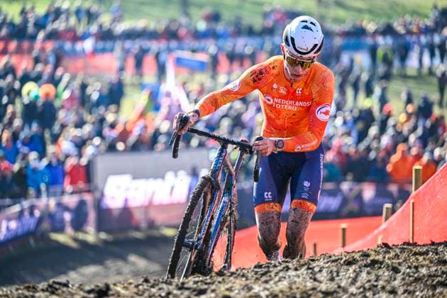 2025 UCI Cyclo-Cross WC - Men Under 23 LIEVIN, FRANCE - FEBRUARY 01 : Del Grosso Tibor (NED) in action during the 2025 UCI Cyclo-Cross World Championships for Men Under 23 on February 01, 2025 in Lievin, France, 01 02 2025 Lievin France  Copyright: xNicoxVereeckenx