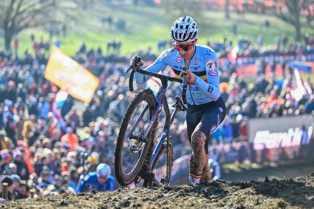2025 UCI Cyclo-Cross WC - Men Under 23 LIEVIN, FRANCE - FEBRUARY 01 : Michels Jente (BEL) in action during the 2025 UCI Cyclo-Cross World Championships for Men Under 23 on February 01, 2025 in Lievin, France, 01 02 2025 Lievin France  Copyright: xNicoxVereeckenx