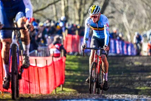 2025 UCI Cyclo-Cross WC - Men Under 23 LIEVIN, FRANCE - FEBRUARY 01 : Vandenberghe Viktor (BEL) in action during the 2025 UCI Cyclo-Cross World Championships for Men Under 23 on February 01, 2025 in Lievin, France, 01 02 2025 Lievin France  Copyright: xNicoxVereeckenx