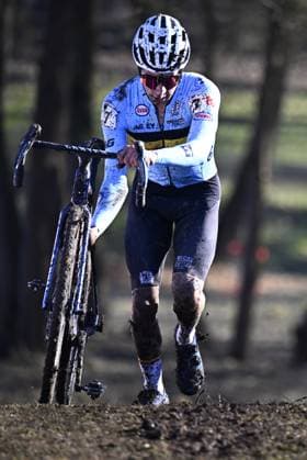 Belgian Jente Michels pictured in action during the men U23 race, at the UCI Cyclocross World Championships, in Lievin, France, Saturday 01 February 2025. The world championships are taking place from 31 January until 02 February. JASPERxJACOBS  x111570641x