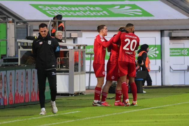 Tor fuer Duesseldorf zum 1:0 durch Isak Bergmann Johannesson (Duesseldorf 8), GER, Fortuna Duesseldorf vs. SSV Ulm 1846 , 2. Fussball-Bundesliga, 20. Spieltag, Saison 2024 2025, 01.02.2024, DFL REGULATIONS PROHIBIT ANY USE OF PHOTOGRAPHS AS IMAGE SEQUENCES AND OR QUASI-VIDEO, GER, Fortuna Duesseldorf vs. SSV Ulm 1846 , 2. Fussball-Bundesliga, 20. Spieltag, Saison 2024 2025, 01.02.2024, Duesseldorf