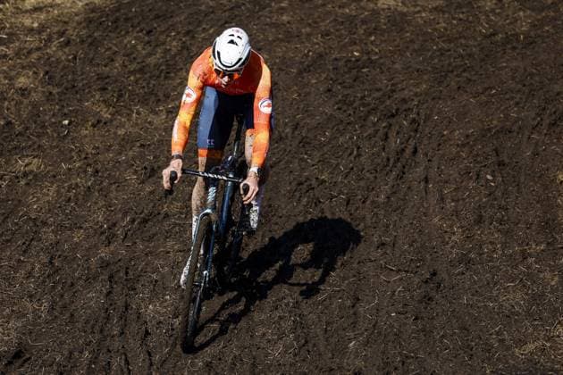 LIEVIN, FRANCE - Tibor Del Grosso (Netherlands) in action during the cyclocross World Cup in Lievin, France. ANP BAS CZERWINSKI xVIxANPxSportx xxANPxIVx 518846626 originalFilename: 518846626.jpg