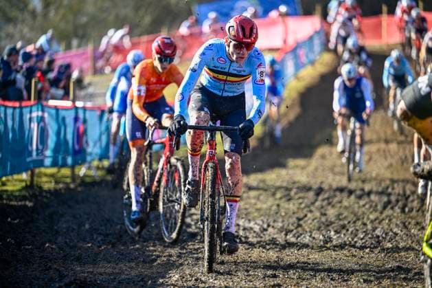 2025 UCI Cyclo-Cross WC - Men Under 23 LIEVIN, FRANCE - FEBRUARY 01 : Corsus Yordi (BEL) in action during the 2025 UCI Cyclo-Cross World Championships for Men Under 23 on February 01, 2025 in Lievin, France, 01 02 2025 Lievin France  Copyright: xNicoxVereeckenx