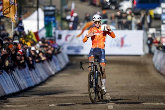 LIEVIN, FRANCE - Tibor Del Grosso (Netherlands) crosses the finish line first during the cyclocross World Cup in Lievin, France. ANP BAS CZERWINSKI xVIxANPxSportx xxANPxIVx 518847355 originalFilename: 518847355.jpg
