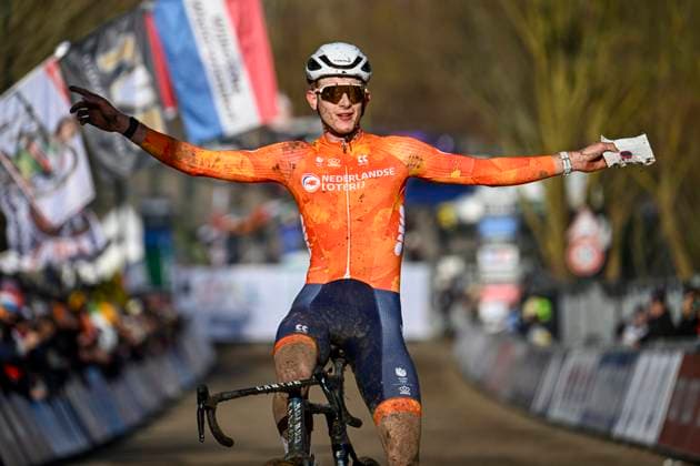 2025 UCI Cyclo-Cross WC - Men Under 23 LIEVIN, FRANCE - FEBRUARY 01 : Del Grosso Tibor (NED) celebrating his victory in action during the 2025 UCI Cyclo-Cross World Championships for Men Under 23 on February 01, 2025 in Lievin, France, 01 02 2025 Lievin France  Copyright: xNicoxVereeckenx
