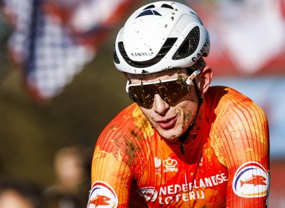 LIEVIN, FRANCE - Tibor Del Grosso (Netherlands) crosses the finish line first during the cyclocross World Cup in Lievin, France. ANP BAS CZERWINSKI xVIxANPxSportx xxANPxIVx 518848051 originalFilename: 518848051.jpg