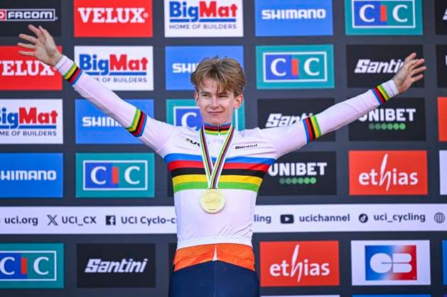 2025 UCI Cyclo-Cross WC - Men Under 23 LIEVIN, FRANCE - FEBRUARY 01 : Del Grosso Tibor (NED) celebrating his victory on the podium during the 2025 UCI Cyclo-Cross World Championships for Men Under 23 on February 01, 2025 in Lievin, France, 01 02 2025 Lievin France  Copyright: xNicoxVereeckenx