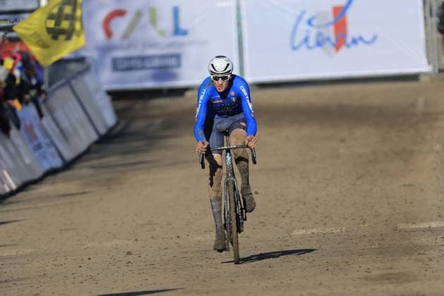 CICLISMO - Ciclocross - 2025 UCI Cyclo-Cross World Championships 2025 ciclo-cross world championships - Lievin, France - Viezzi Stefano during the race during 2025 UCI Cyclo-Cross World Championships, Cyclocross race in Lievin, France, February 01 2025 Lievin France  Copyright: xIPAxSport ABACAx