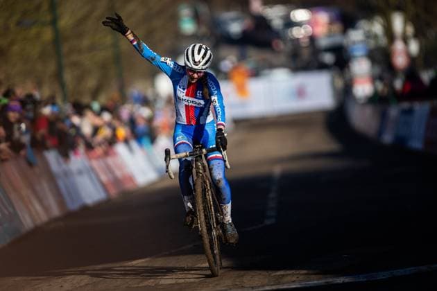Czechia s Barbora Bukovska finishes second during the junior women s race at the 2025 UCI Cyclo-cross World Championships in Lievin, France, February 1, 2025. (CTKxPhoto MichalxCerveny) CTKPhotoF202502010004401  CTKPhotoF202502010004401