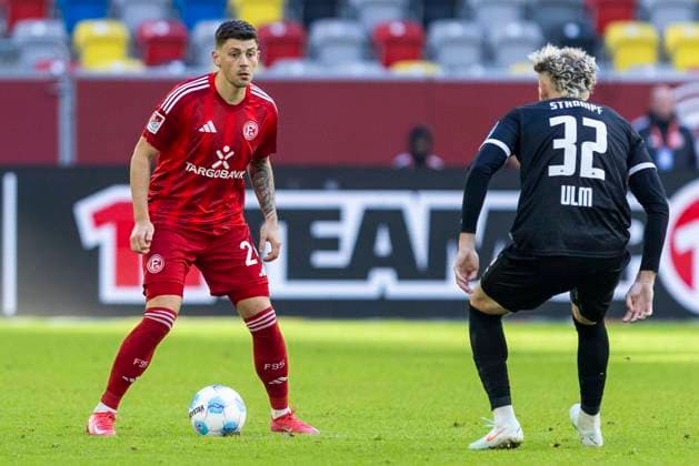 2. Fussball-Bundesliga: Fortuna Düsseldorf - SSV Ulm 1846 Fussball, 01.02.2024 Dawid Kownacki (Fortuna Düsseldorf, 24). 2. Fussball-Bundesliga, Fortuna Düsseldorf - SSV Ulm 1846 Fussball, 20. Spieltag, am 01.02.2024, Merkur Spiel-Arena, Düsseldorf DFL regulations prohibit any use of photographs as image sequences and or quasi-video