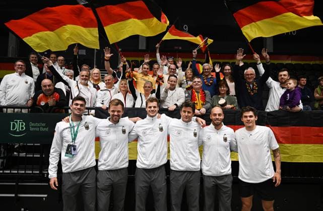 Sport Themen der Woche KW05 Sport Bilder des Tages Davis Cup 2025 Qualifiers Israel vs. Germany German Team winning 2025 First round Qualifiers Vilnius, Lithuania Germany: Yannik Hanfmann (GER) Maximilian Marterer (GER) Daniel Masur (GER) Kevin Krawietz (GER) Tim Puetz (GER) Team Captain : Michael Kohlmann *** Davis Cup 2025 Qualifiers Israel vs Germany German Team winning 2025 First round Qualifiers Vilnius, Lithuania Germany Yannik Hanfmann GER Maximilian Marterer GER Daniel Masur GER Kevin Krawietz GER Tim Puetz GER Team Captain Michael Kohlmann