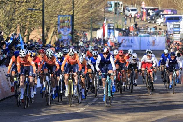 2025 ciclo-cross world championships - Lievin, France - Women s race during 2025 UCI Cyclo-Cross World Championships, Cyclocross race in Lievin, France, February 01 2025  Copyright: xStefanoxCavasino IPAxSportx xipa-agency.netx xx IPA_53523592 IPA_Agency_IPA53523592