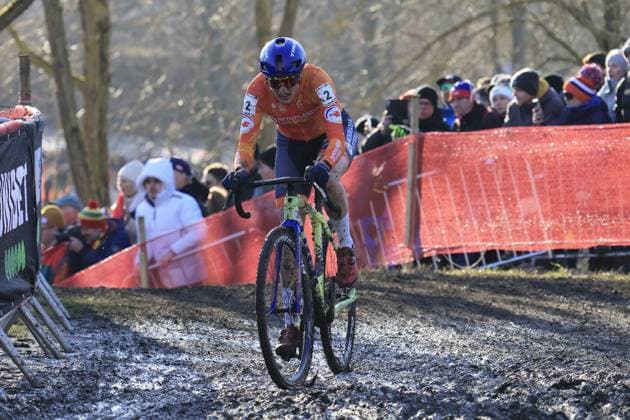 2025 ciclo-cross world championships - Lievin, France - Women s race - Lucinda Brand during the race during 2025 UCI Cyclo-Cross World Championships, Cyclocross race in Lievin, France, February 01 2025  Copyright: xStefanoxCavasino IPAxSportx xipa-agency.netx xx IPA_53523593 IPA_Agency_IPA53523593