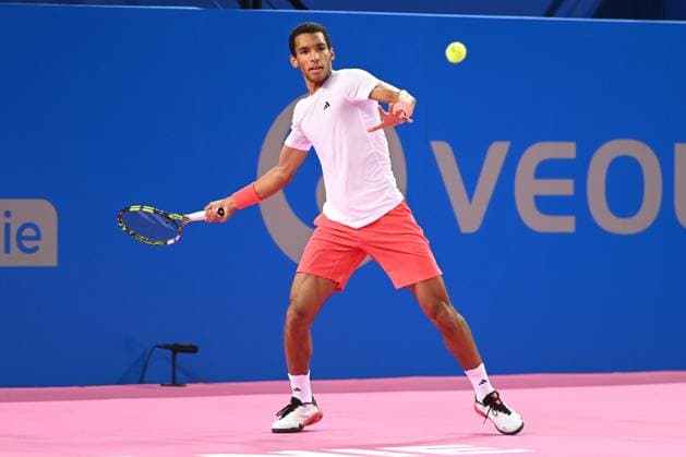 TENNIS : Open Sud de France ATP, Tennis Herren 250 - 01 02 2025 MONTPELLIER, FRANCE - 01 FEVRIER : 2 Felix AUGER-ALIASSIME (CAN) lors de la demi-finale du tournoi Open Sud de France ATP 250 contre Jesper DE JONG (NED) a Montpellier le 1er fÃ vrier 2025. France  Copyright: xValentinaxClaretx