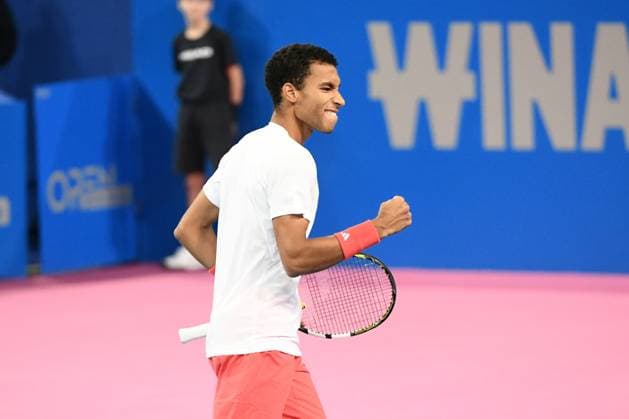 TENNIS : Open Sud de France ATP, Tennis Herren 250 - 01 02 2025 MONTPELLIER, FRANCE - 01 FEVRIER : Celebration 2 Felix AUGER-ALIASSIME (CAN) lors de la demi-finale du tournoi Open Sud de France ATP 250 contre Jesper DE JONG (NED) a Montpellier le 1er fÃ vrier 2025. France  Copyright: xValentinaxClaretx