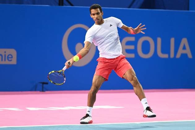 TENNIS : Open Sud de France ATP, Tennis Herren 250 - 01 02 2025 MONTPELLIER, FRANCE - 01 FEVRIER : 2 Felix AUGER-ALIASSIME (CAN) lors de la demi-finale du tournoi Open Sud de France ATP 250 contre Jesper DE JONG (NED) a Montpellier le 1er fÃ vrier 2025. France  Copyright: xValentinaxClaretx