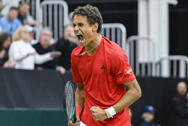 February 1, 2025, Montreal, Pq, Canada: Gabriel Diallo, of Canada, reacts during his Davis Cup qualifying tennis match against Marton Fucsovics, of Hungary, in Montreal on Saturday, February 1, 2025. Gabriel Diallo, Marton Fucsovics, - ZUMAc35_ 20250201_zaf_c35_120 Copyright: xGrahamxHughesx