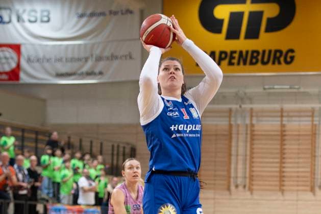 Halle, Deutschland 01. Februar 2025: Toyota DBBL - 2024 2025 -Syntainics MBC vs. Saarlouis Royals Im Bild: River Baldwin (Halle) SWH.arena Sachsen Anhalt Copyright: xFotostandx xxBallaschx