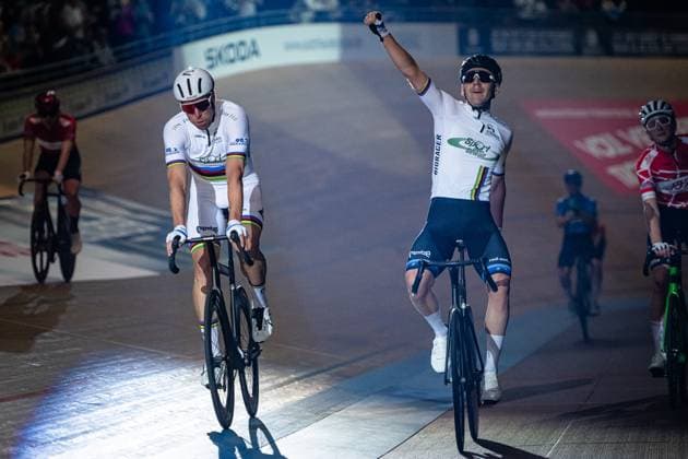 KLUGE Roger, REINHARDT Theo: Six Day Berlin 2025 Team 1 - KLUGE Roger ( GER ) - Red - REINHARDT Theo ( GER ) - Black Querformat - quer - horizontal - Landscape - Event Veranstaltung: Six Day Berlin 2025 - Category Kategorie: Cycling - Track cycling, Rad, Radsport, Bahnrad, Bahn Sixdays - Elite Men - Location Ort: Europe Germany - Berlin - Velodrom Berlin - Discipline: Madison - Distance: ... m - Date Datum: 01.02.2025 Saturday Day 2 -